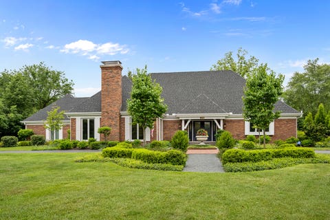 Photo of 150 N Suffolk Lane, Lake Forest, IL 60045 (MLS # 12680564)