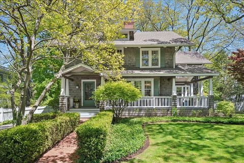 Photo of 747 Lincoln Avenue, Winnetka, IL 60093 (MLS # 12645391)