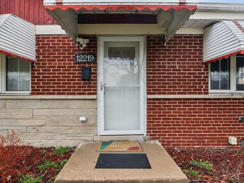 Tiny photo for 12219 S Avers Avenue, Alsip, IL 60803 (MLS # 12610729)