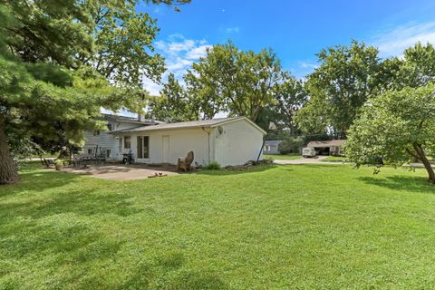 Tiny photo for 18758 W Highfield Drive, Gurnee, IL 60031 (MLS # 12456408)