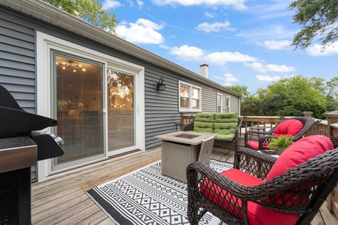 Tiny photo for 27W375 Oakwood Street, Winfield, IL 60190 (MLS # 12486132)