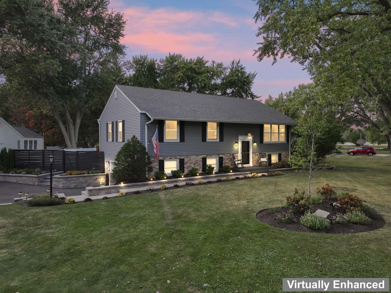 27W375 Oakwood Street