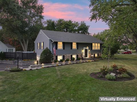 Tiny photo for 27W375 Oakwood Street, Winfield, IL 60190 (MLS # 12486132)