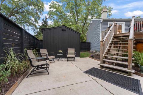 Tiny photo for 27W375 Oakwood Street, Winfield, IL 60190 (MLS # 12486132)