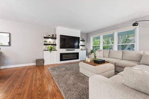 Tiny photo for 27W375 Oakwood Street, Winfield, IL 60190 (MLS # 12486132)