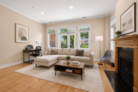 Tiny photo for 819 Foster Street #1S, Evanston, IL 60201 (MLS # 12686433)
