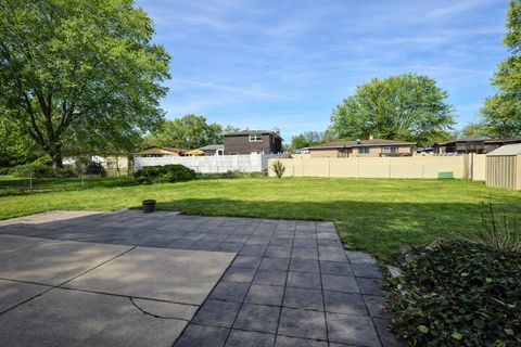 Tiny photo for 807 W Manor Court W, Glenwood, IL 60425 (MLS # 12590705)