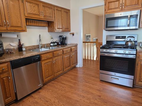Tiny photo for 807 W Manor Court W, Glenwood, IL 60425 (MLS # 12590705)