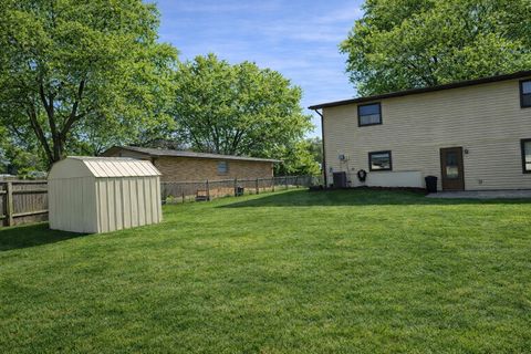 Tiny photo for 807 W Manor Court W, Glenwood, IL 60425 (MLS # 12590705)