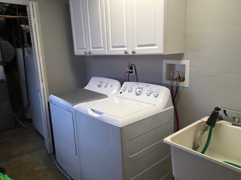 Tiny photo for 807 W Manor Court W, Glenwood, IL 60425 (MLS # 12590705)