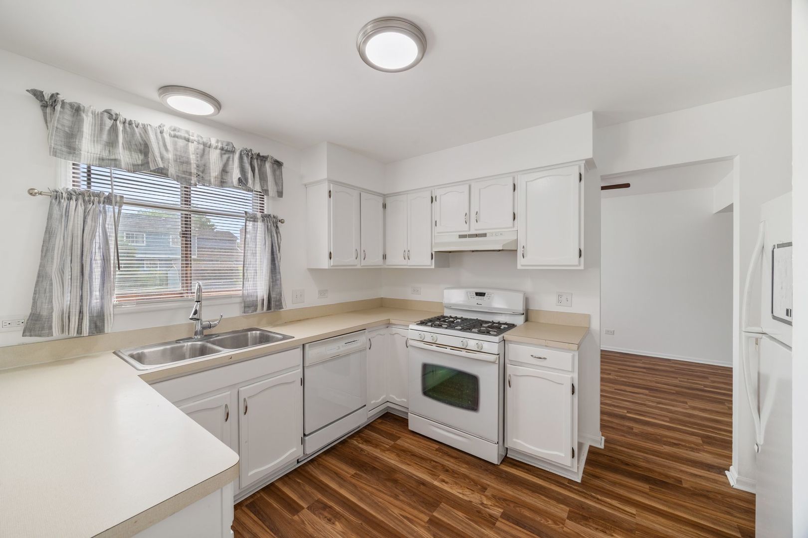 513 CUTTERS MILL Lane