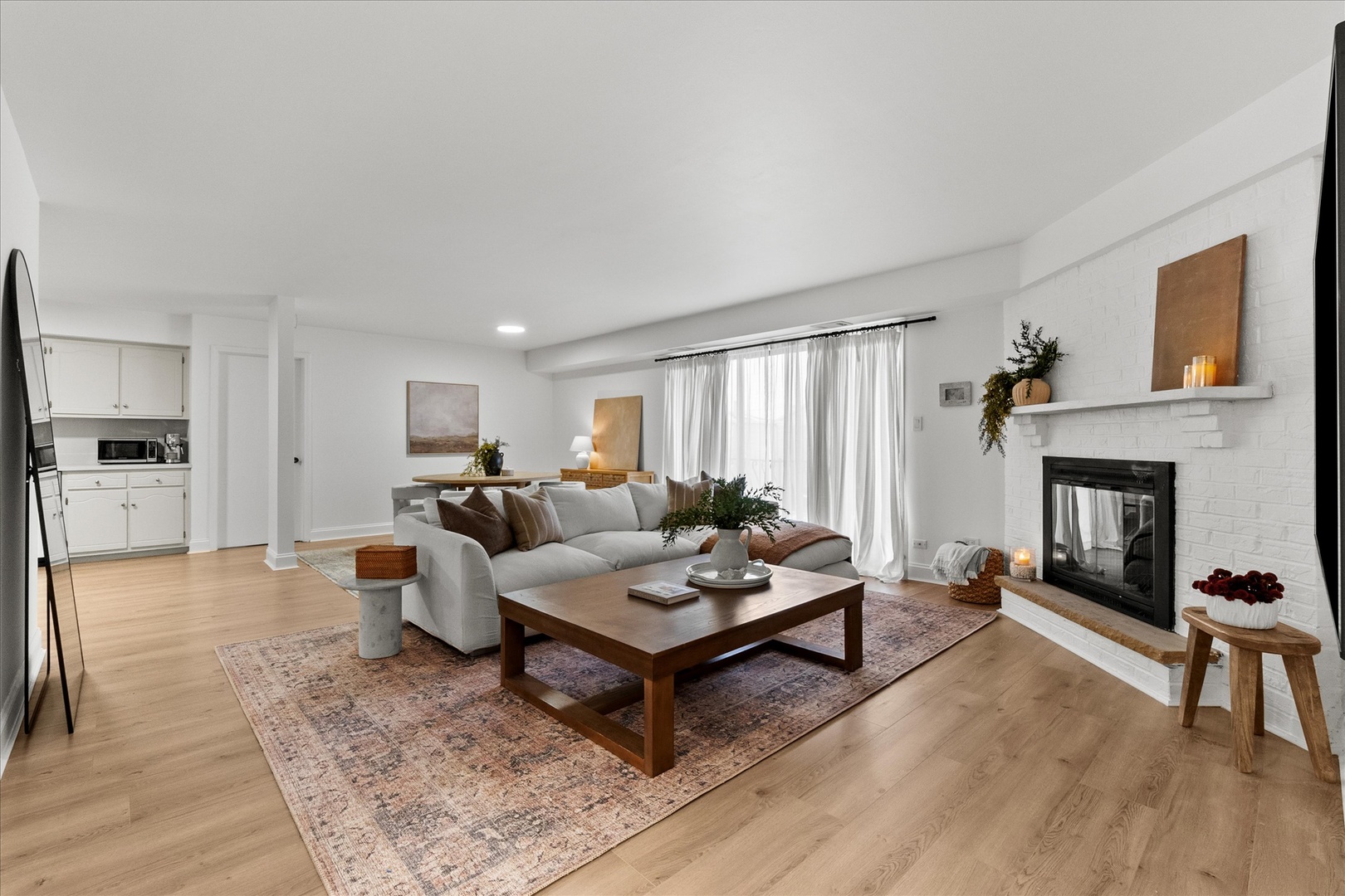 9051 S Roberts Road 310