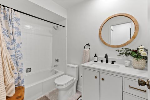 Tiny photo for 9051 S Roberts Road #310, Hickory Hills, IL 60457 (MLS # 12526402)