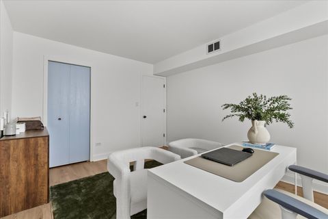 Tiny photo for 9051 S Roberts Road #310, Hickory Hills, IL 60457 (MLS # 12526402)