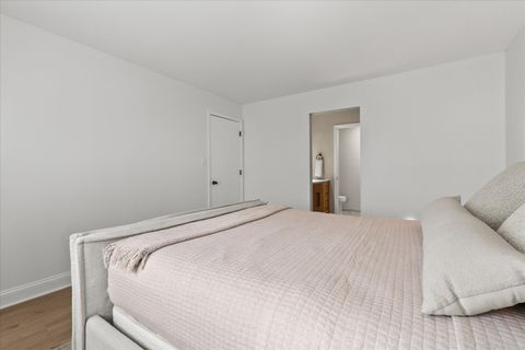 Tiny photo for 9051 S Roberts Road #310, Hickory Hills, IL 60457 (MLS # 12526402)