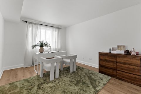 Tiny photo for 9051 S Roberts Road #310, Hickory Hills, IL 60457 (MLS # 12526402)