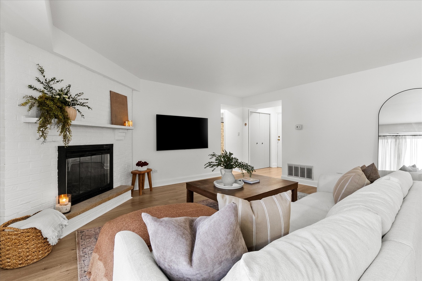 9051 S Roberts Road 310