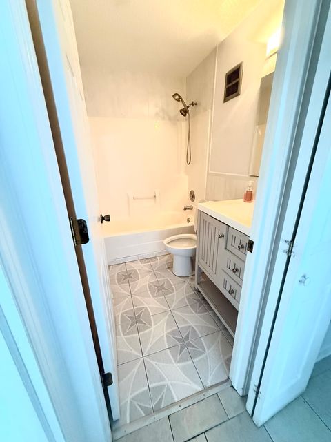 Tiny photo for 1043 S YORK Road #209, Bensenville, IL 60106 (MLS # 12447814)