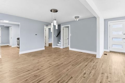 Tiny photo for 7303 W 75th Street, Bridgeview, IL 60455 (MLS # 12586235)