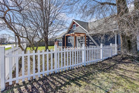 Tiny photo for 7303 W 75th Street, Bridgeview, IL 60455 (MLS # 12586235)