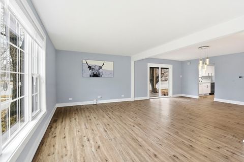 Tiny photo for 7303 W 75th Street, Bridgeview, IL 60455 (MLS # 12586235)