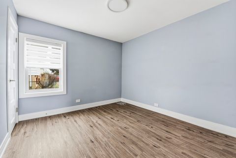 Tiny photo for 7303 W 75th Street, Bridgeview, IL 60455 (MLS # 12586235)