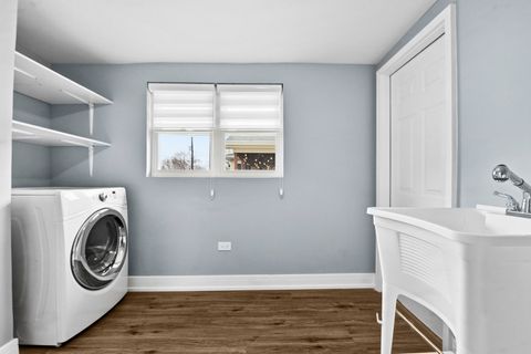 Tiny photo for 7303 W 75th Street, Bridgeview, IL 60455 (MLS # 12586235)