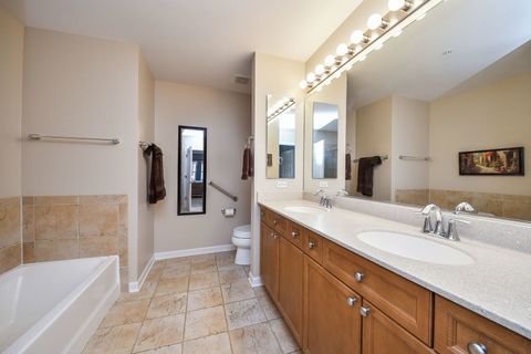 Tiny photo for 255 E Liberty Drive #302, Wheaton, IL 60187 (MLS # 12491033)