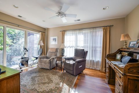 Tiny photo for 255 E Liberty Drive #302, Wheaton, IL 60187 (MLS # 12491033)