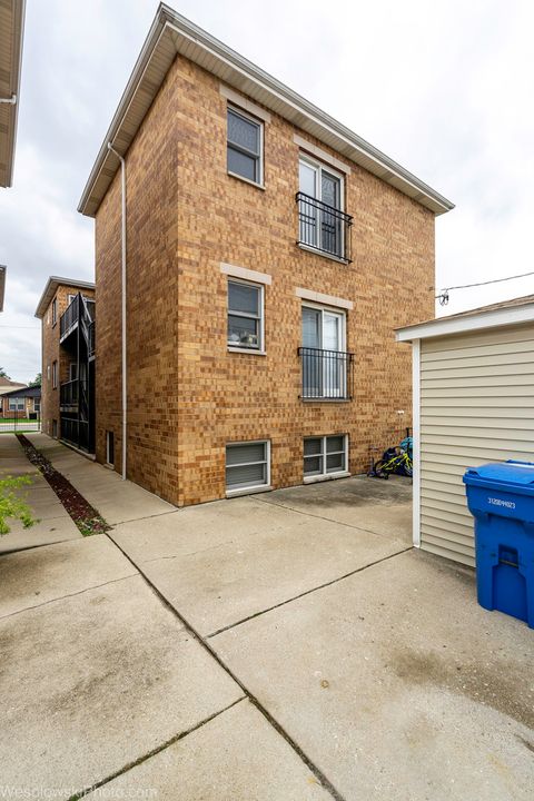 Tiny photo for 6140 W Gunnison Street #3, Chicago, IL 60630 (MLS # 12464791)