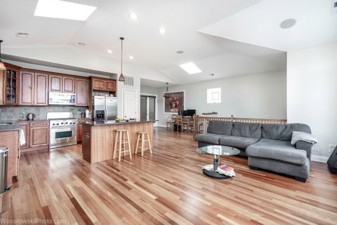 Tiny photo for 6140 W Gunnison Street #3, Chicago, IL 60630 (MLS # 12464791)