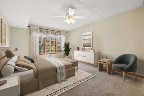 Tiny photo for 10 S Wille Street #301, Mount Prospect, IL 60056 (MLS # 12790285)