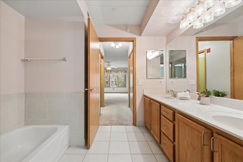 Tiny photo for 10 S Wille Street #301, Mount Prospect, IL 60056 (MLS # 12790285)