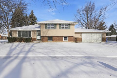 Photo of 920 Gerald Avenue, South Elgin, IL 60177 (MLS # 12551305)