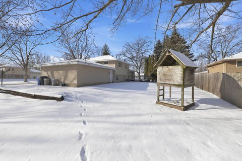 Tiny photo for 920 Gerald Avenue, South Elgin, IL 60177 (MLS # 12551305)