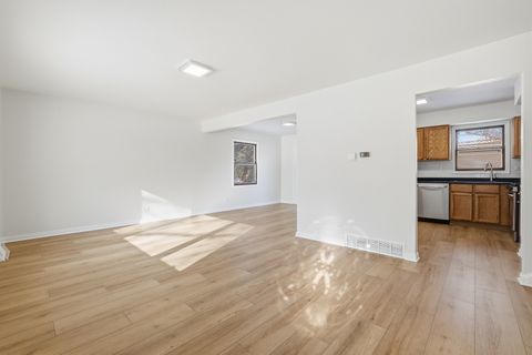 Tiny photo for 920 Gerald Avenue, South Elgin, IL 60177 (MLS # 12551305)