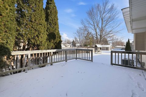Tiny photo for 920 Gerald Avenue, South Elgin, IL 60177 (MLS # 12551305)