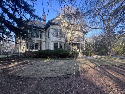 Tiny photo for 1499 Sheridan Road, Highland Park, IL 60035 (MLS # 12553390)