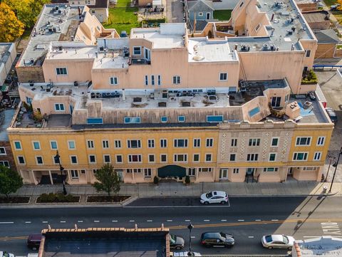 Photo of 6337 Roosevelt Road #309, Berwyn, IL 60402 (MLS # 12547450)