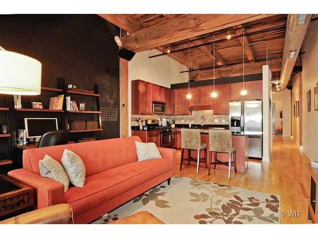 770 W Gladys Avenue 304