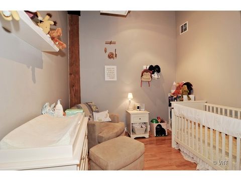 Tiny photo for 770 W Gladys Avenue #304, Chicago, IL 60661 (MLS # 12606568)