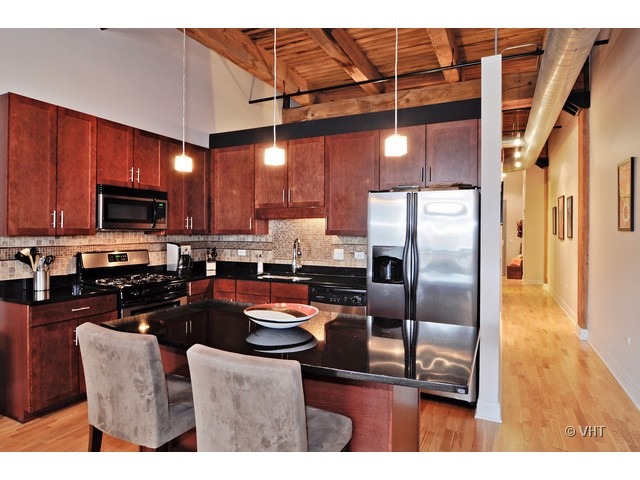 770 W Gladys Avenue 304