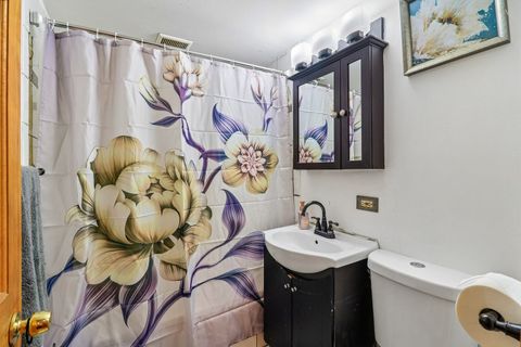 Tiny photo for 10033 Irving Park Road #1B, Schiller Park, IL 60176 (MLS # 12647094)