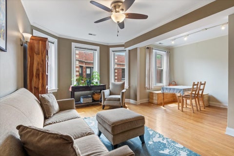 Tiny photo for 926 W Ainslie Street #3S, Chicago, IL 60640 (MLS # 12690734)