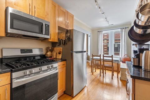 Tiny photo for 926 W Ainslie Street #3S, Chicago, IL 60640 (MLS # 12690734)