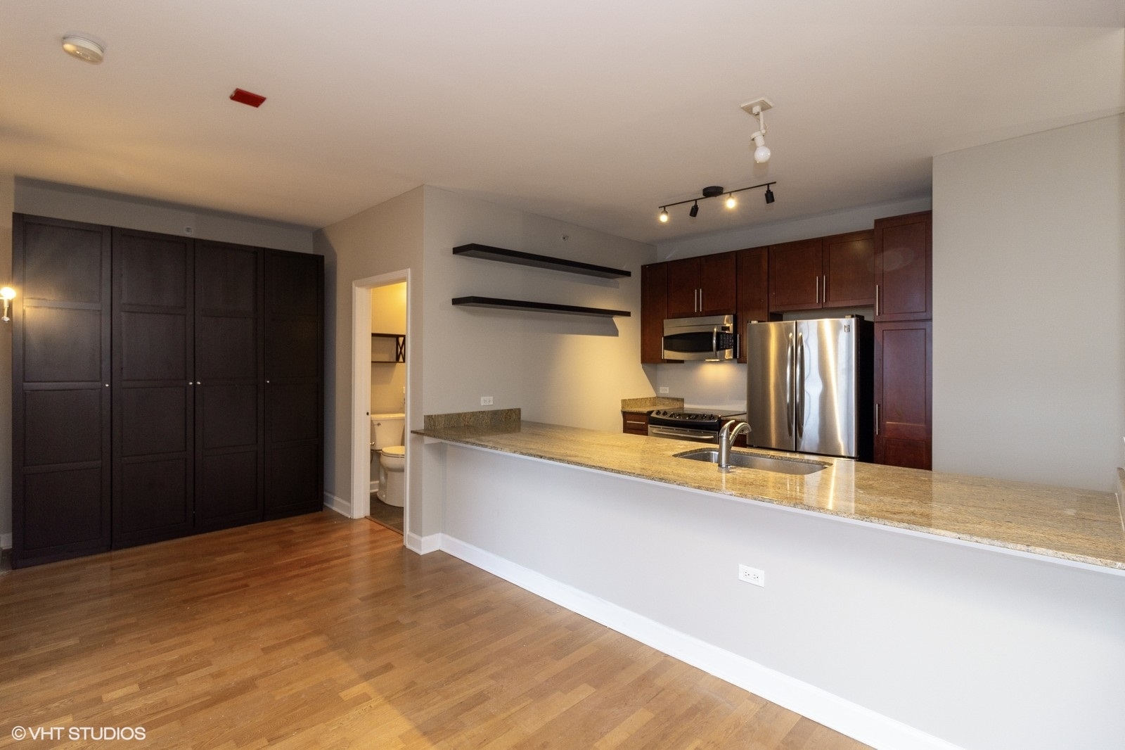 100 E 14th Street 1403