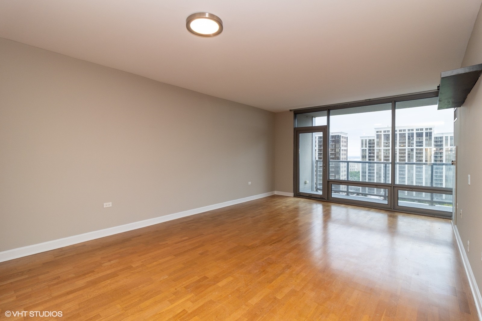 100 E 14th Street 1403