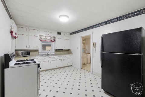 Tiny photo for 104 E Cleveland Street, Cullom, IL 60929 (MLS # 12764726)