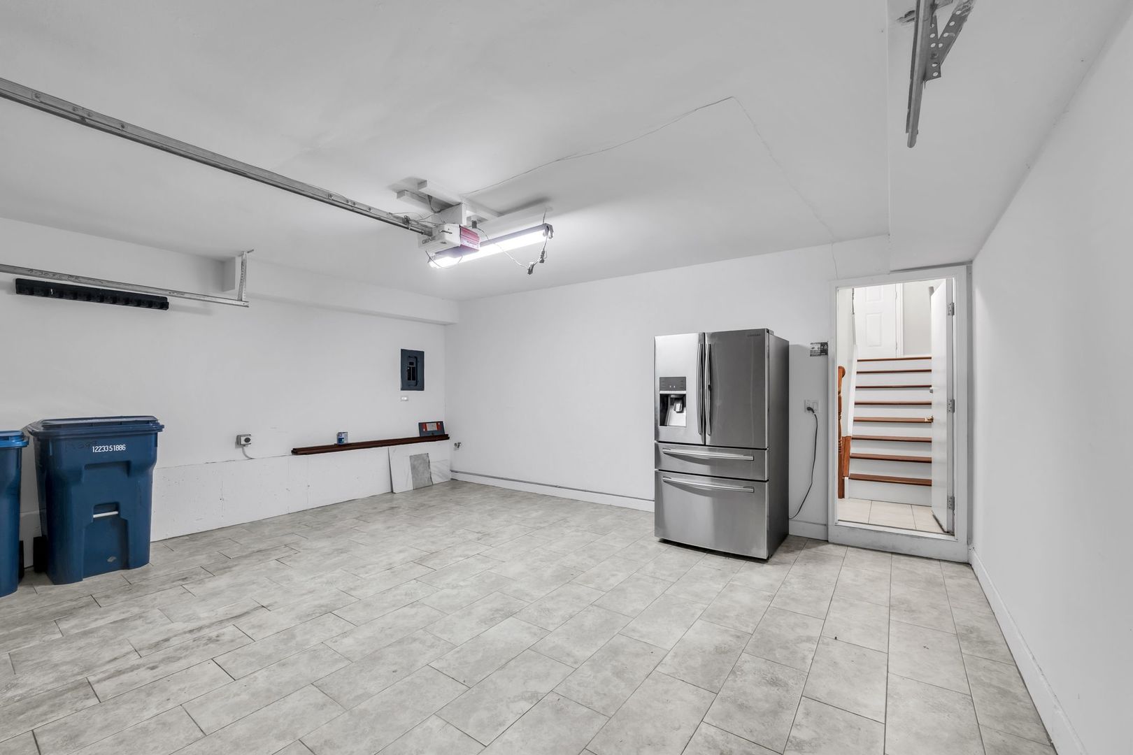 Grayslake, Illinois 60030, United States, 3 Bedrooms Bedrooms, ,3 BathroomsBathrooms,Residential,Active,222871