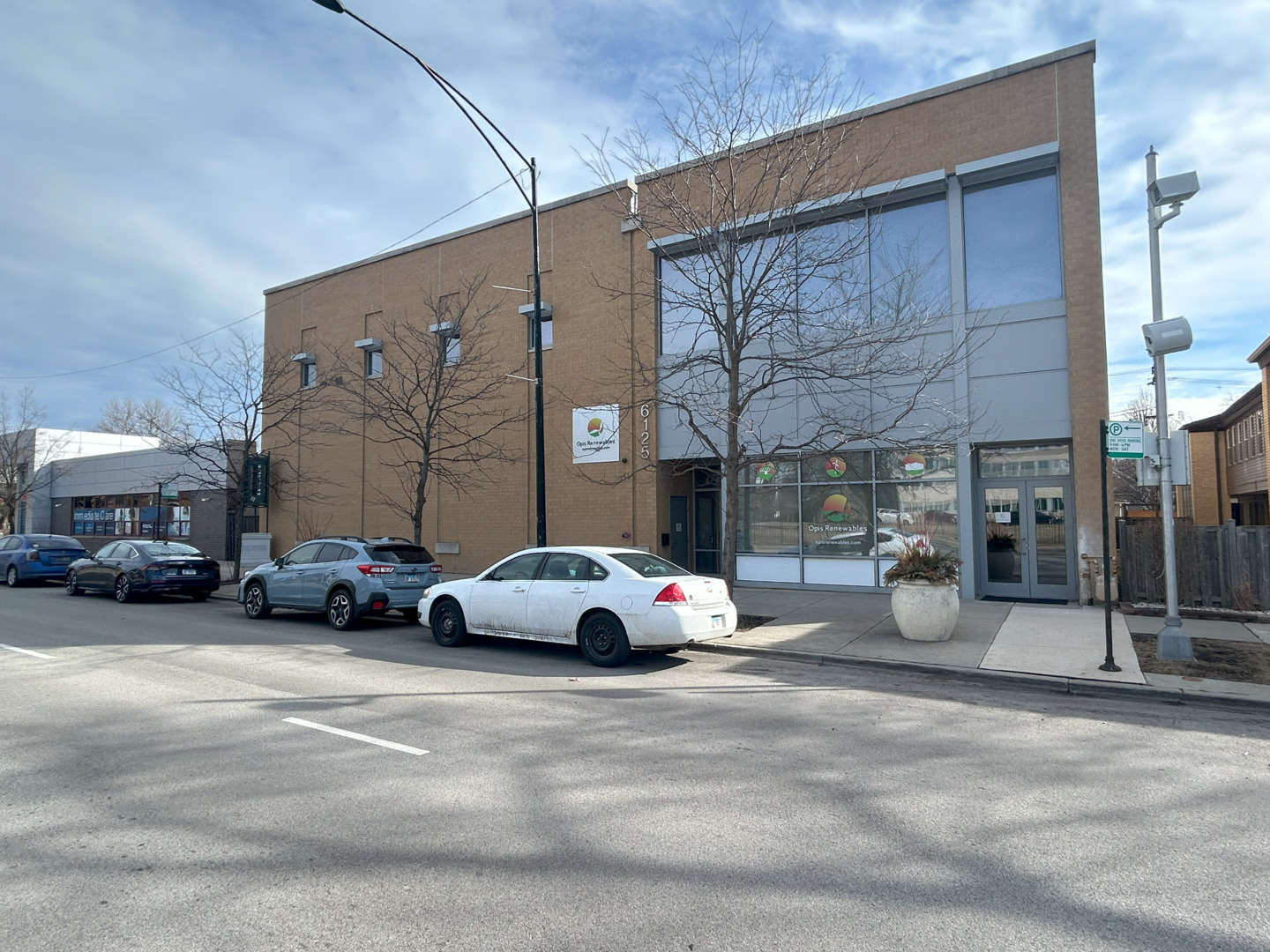 6125 N Cicero Avenue